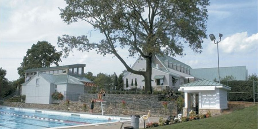 Shannopin Country Club Bathhouse